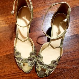 Rachel Simpson Isadora Quartz Shoes, NWT